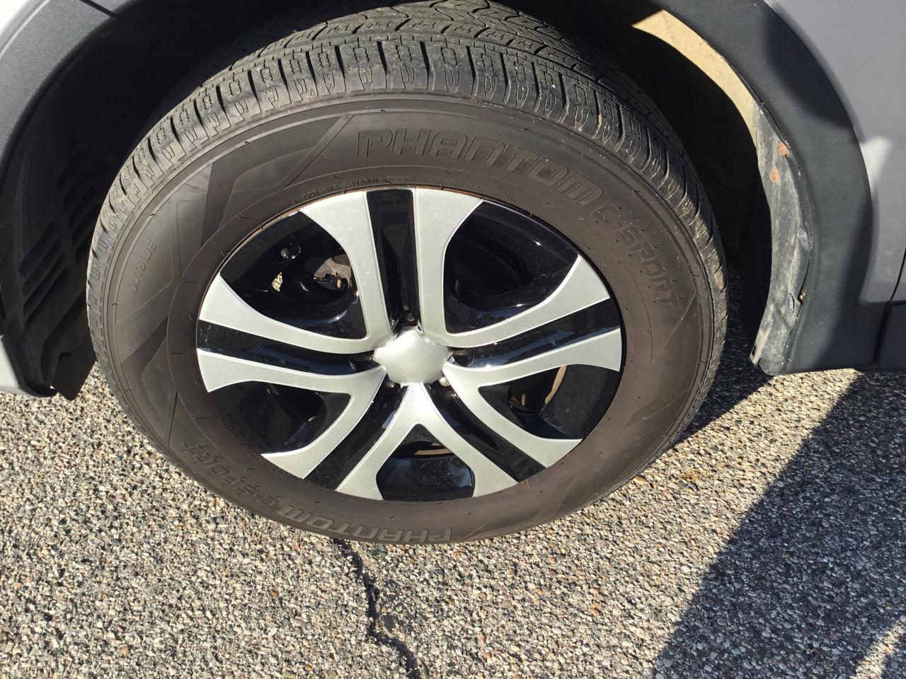 Toyota RAV4 FWD 4dr LE (Natl) 2013