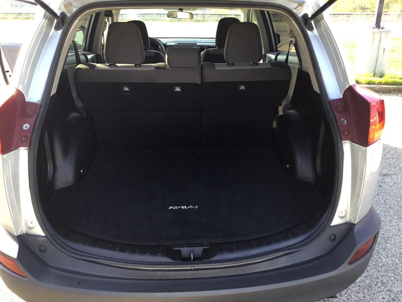 Toyota RAV4 FWD 4dr LE (Natl) 2013