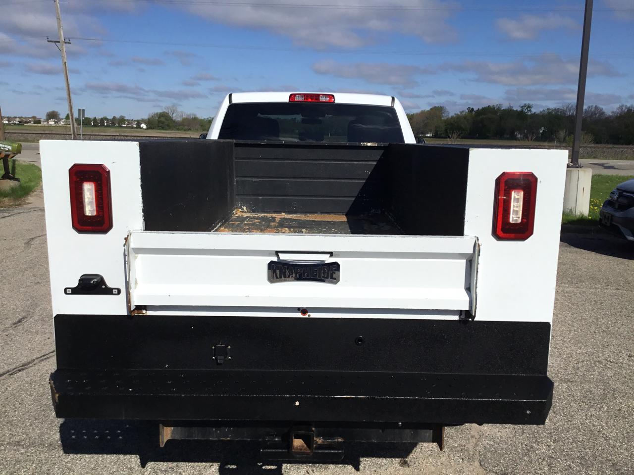RAM 2500 Tradesman 4x4 Crew Cab 8' Box 2022