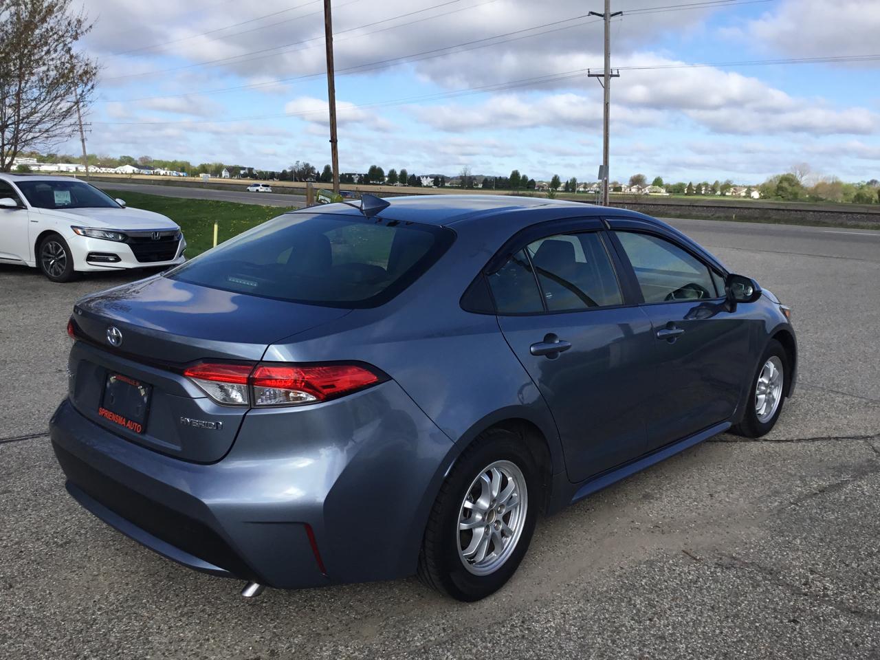 Toyota Corolla Hybrid LE CVT (Natl) 2022
