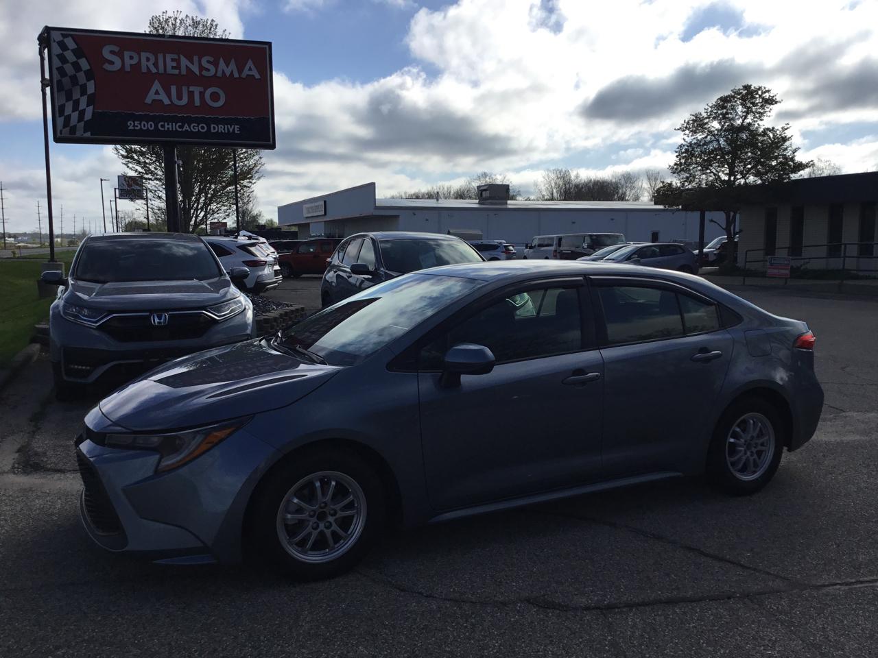 Toyota Corolla Hybrid LE CVT (Natl) 2022