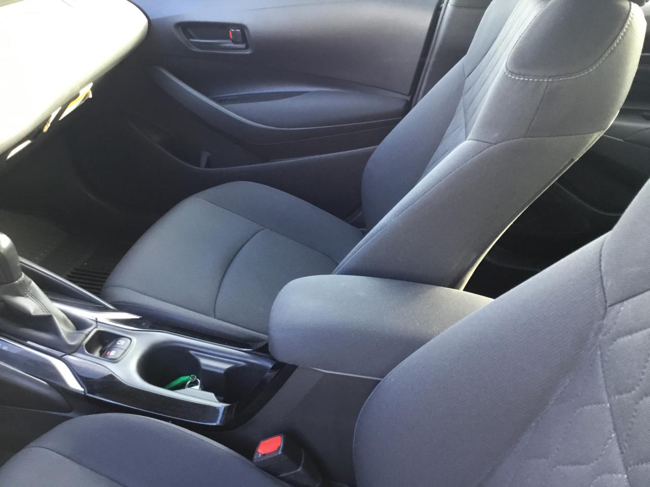 Toyota Corolla Hybrid LE CVT (Natl) 2022