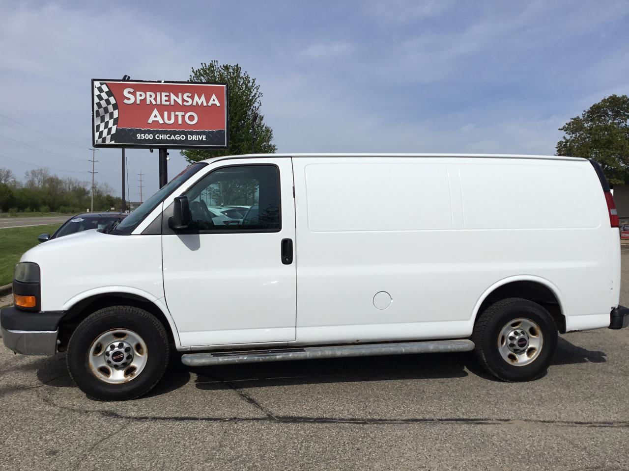 GMC Savana Cargo Van RWD 2500 135" 2014