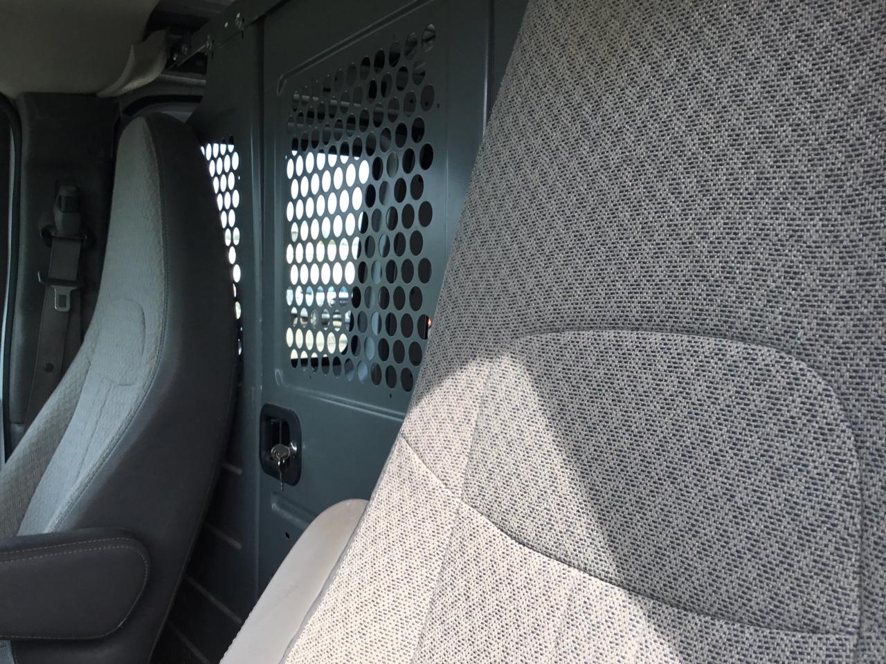 GMC Savana Cargo Van RWD 2500 135" 2014