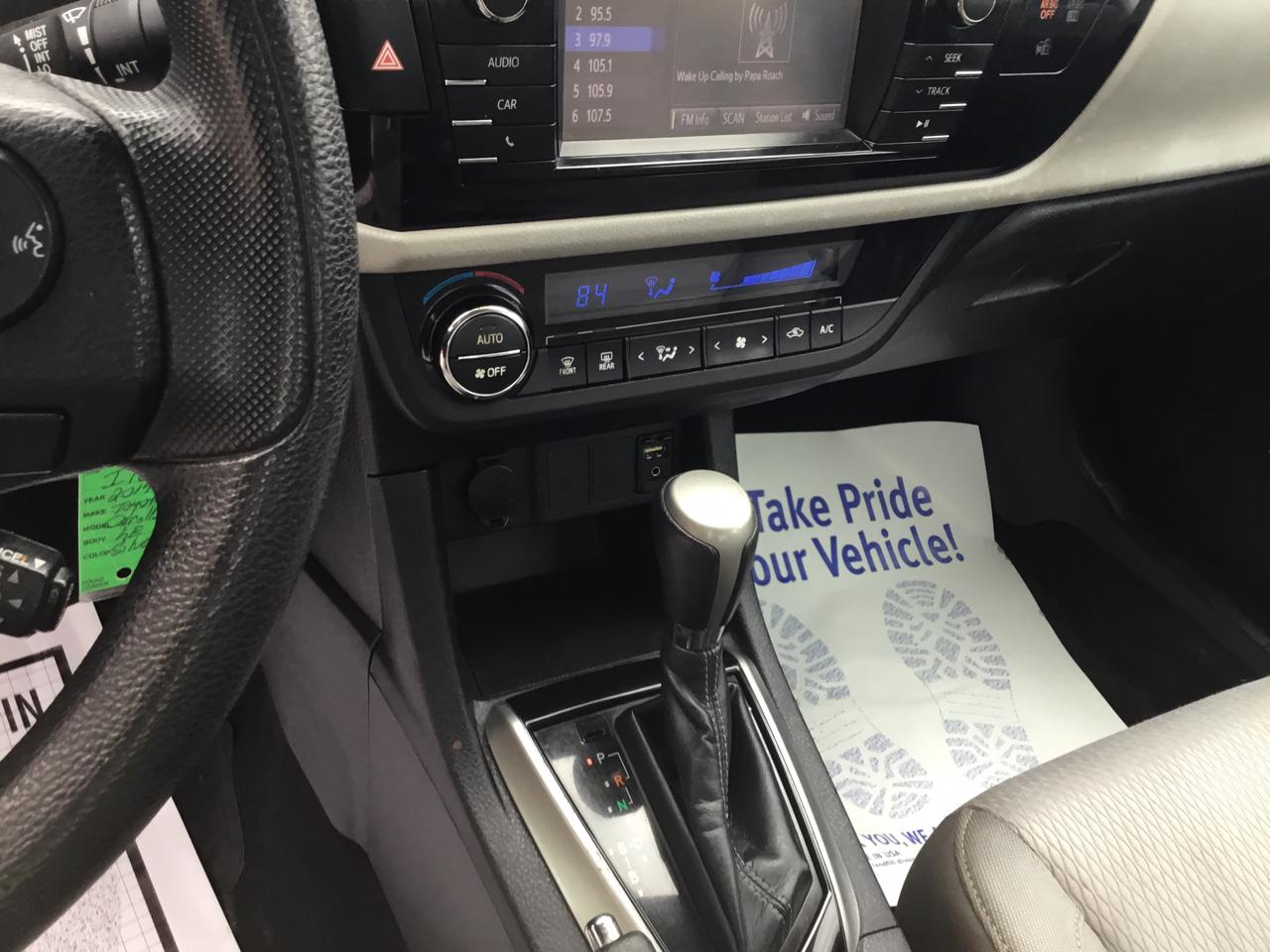 Toyota Corolla 4dr Sdn CVT LE Premium (Natl) 2014