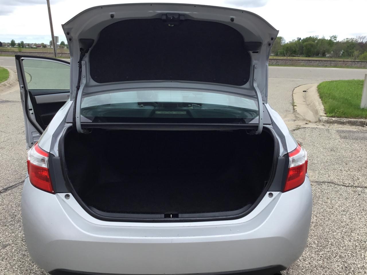 Toyota Corolla 4dr Sdn CVT LE Premium (Natl) 2014