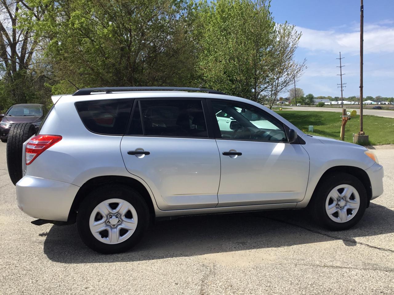 Toyota RAV4 4WD 4dr V6 5-Spd AT (Natl) 2009