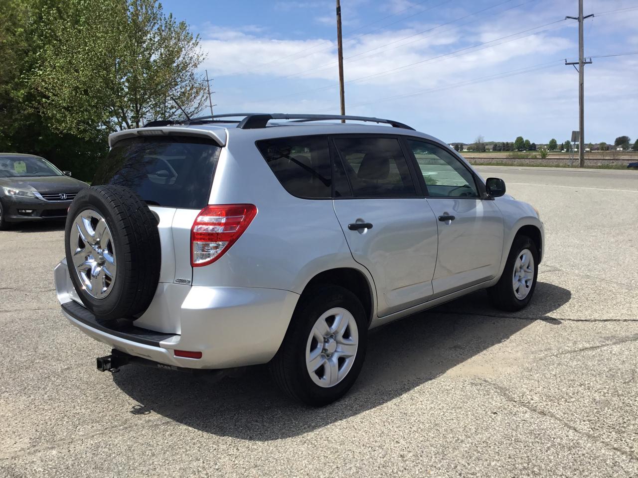 Toyota RAV4 4WD 4dr V6 5-Spd AT (Natl) 2009