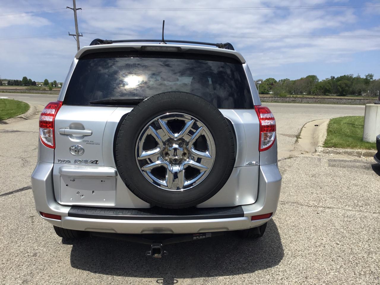 Toyota RAV4 4WD 4dr V6 5-Spd AT (Natl) 2009