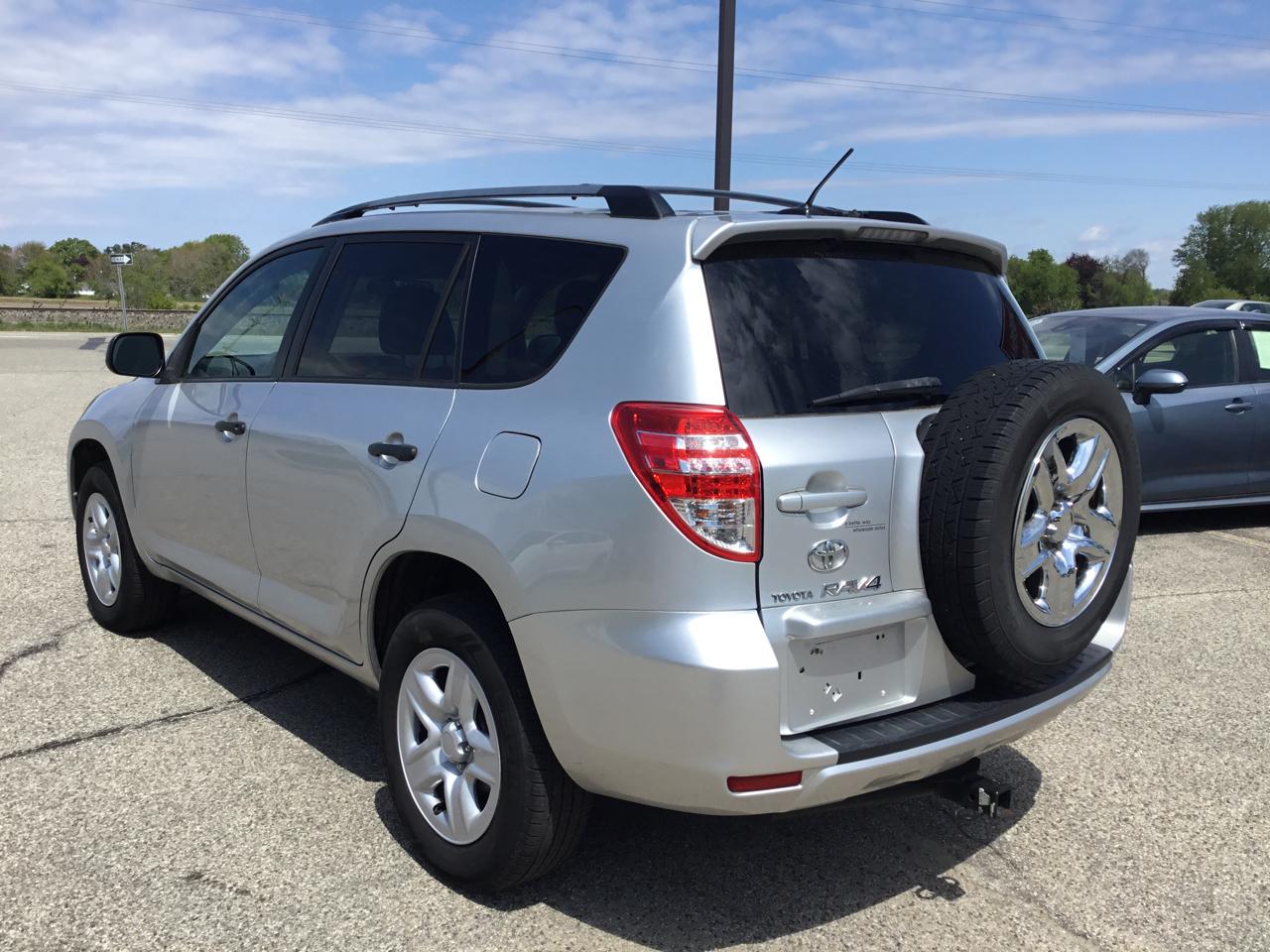 Toyota RAV4 4WD 4dr V6 5-Spd AT (Natl) 2009