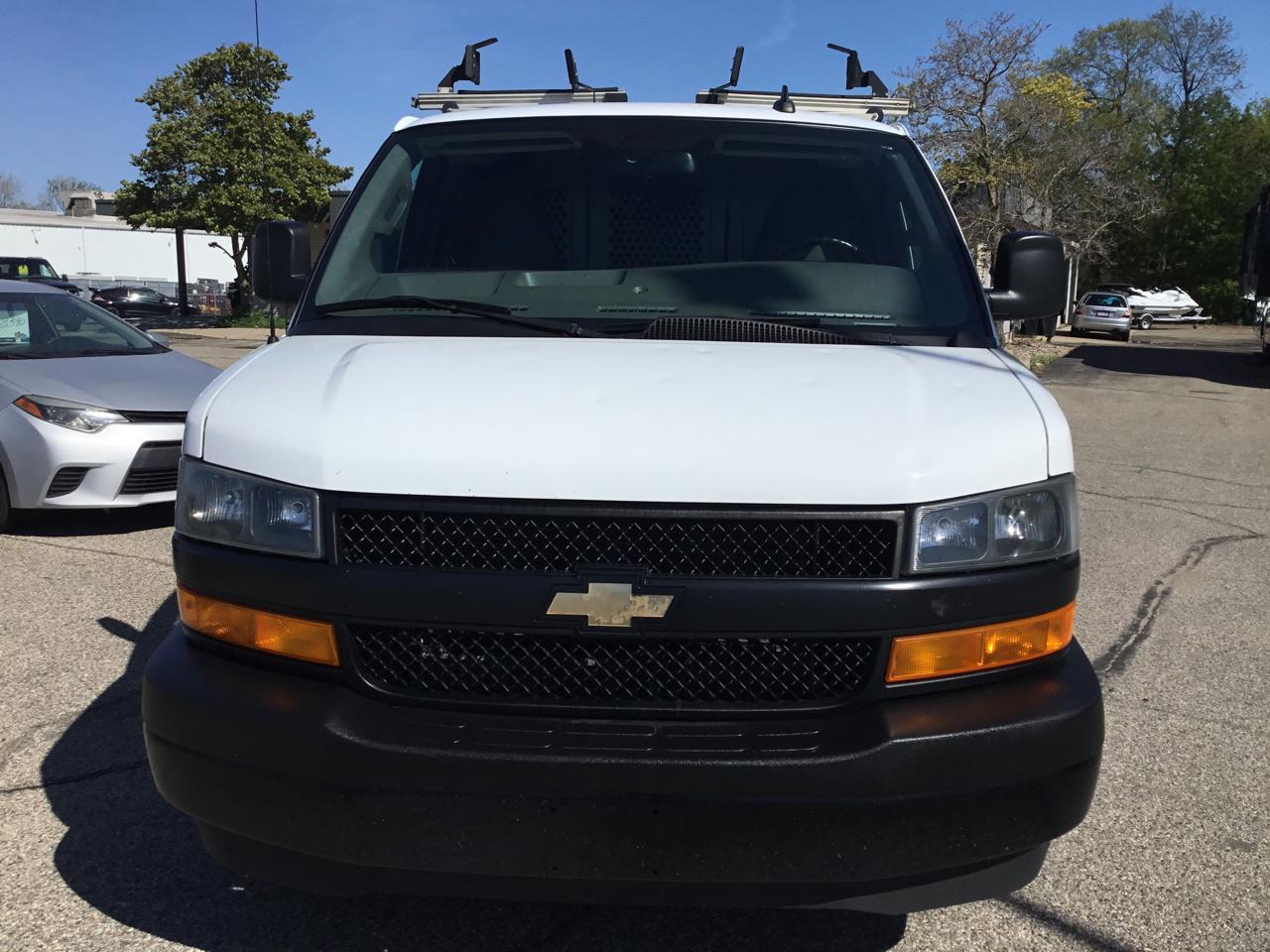 Chevrolet Express Cargo Van RWD 2500 135" 2020