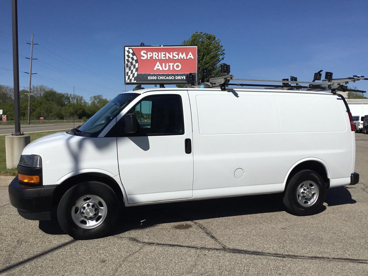Chevrolet Express Cargo Van RWD 2500 135" 2020