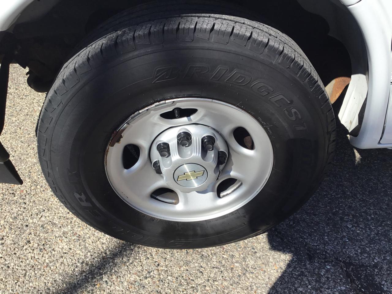 Chevrolet Express Cargo Van RWD 2500 135" 2020