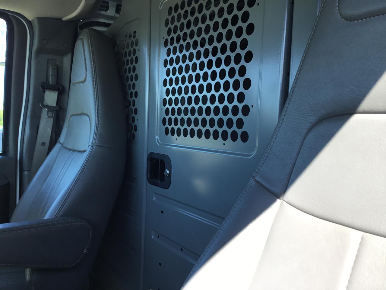 Chevrolet Express Cargo Van RWD 2500 135" 2020