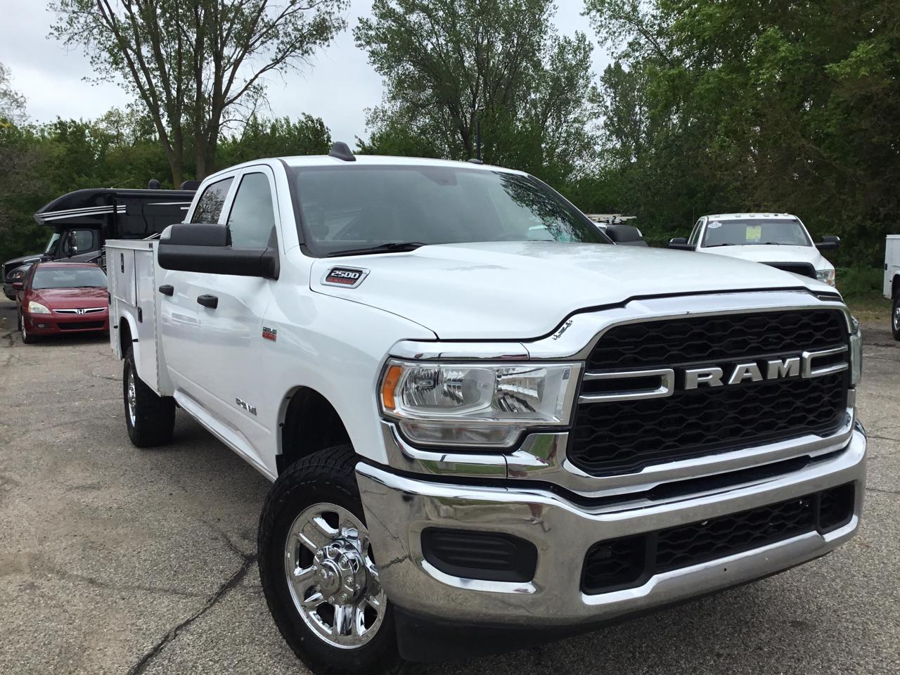 RAM 2500 Tradesman 4x4 Crew Cab 8' Box 2022