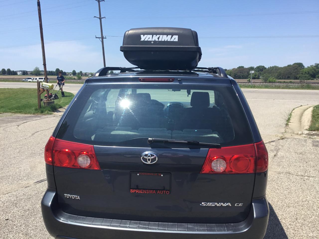 Toyota Sienna CE FWD Cargo Van (Natl) 2006