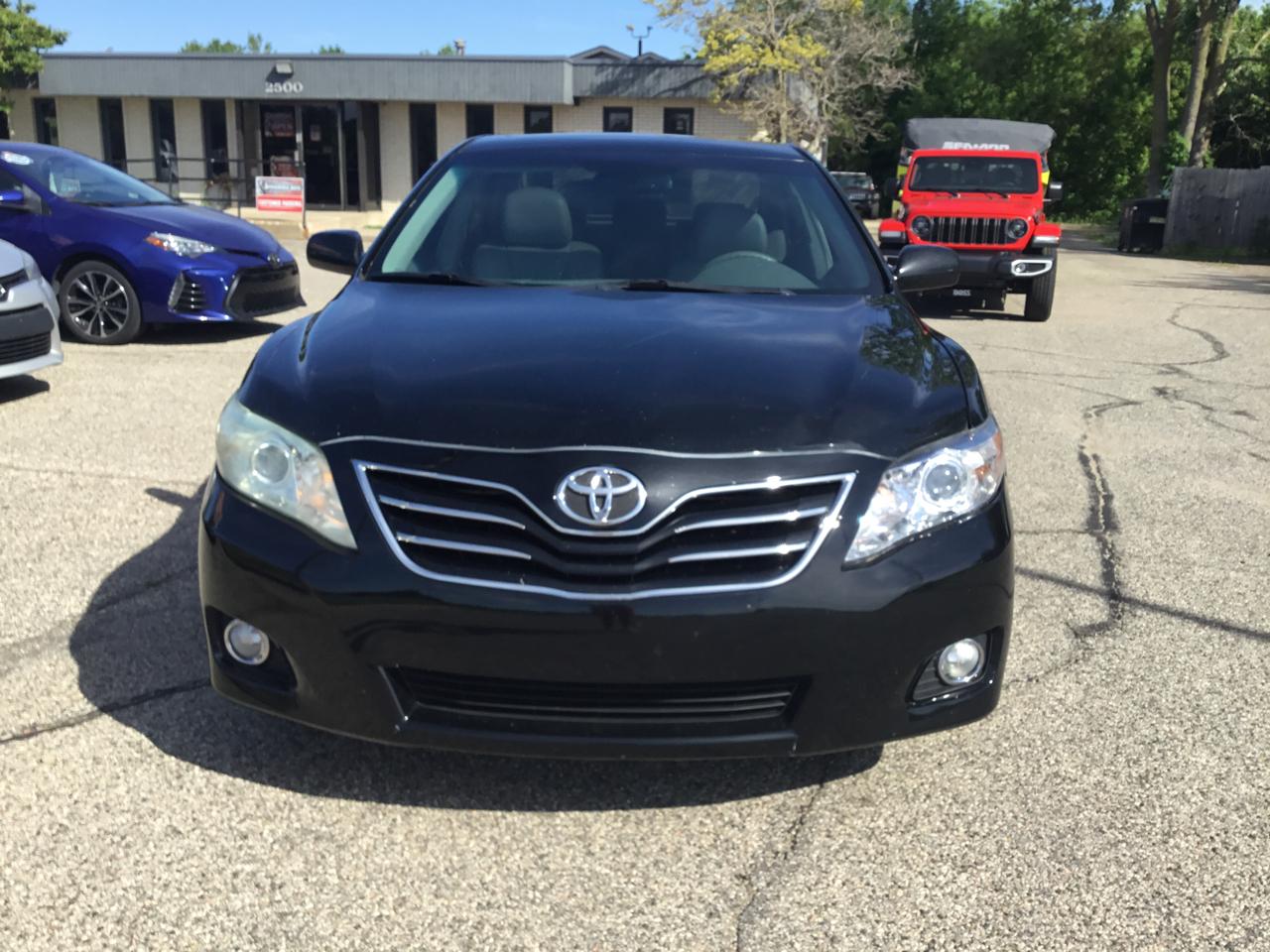 Toyota Camry 4dr Sdn V6 Auto XLE (Natl) 2010