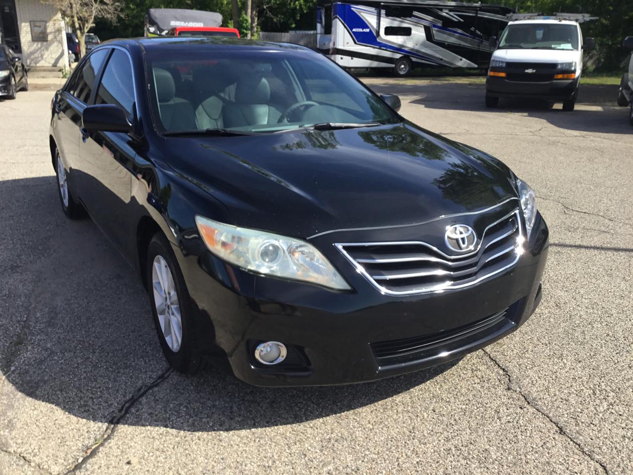 Toyota Camry 4dr Sdn V6 Auto XLE (Natl) 2010