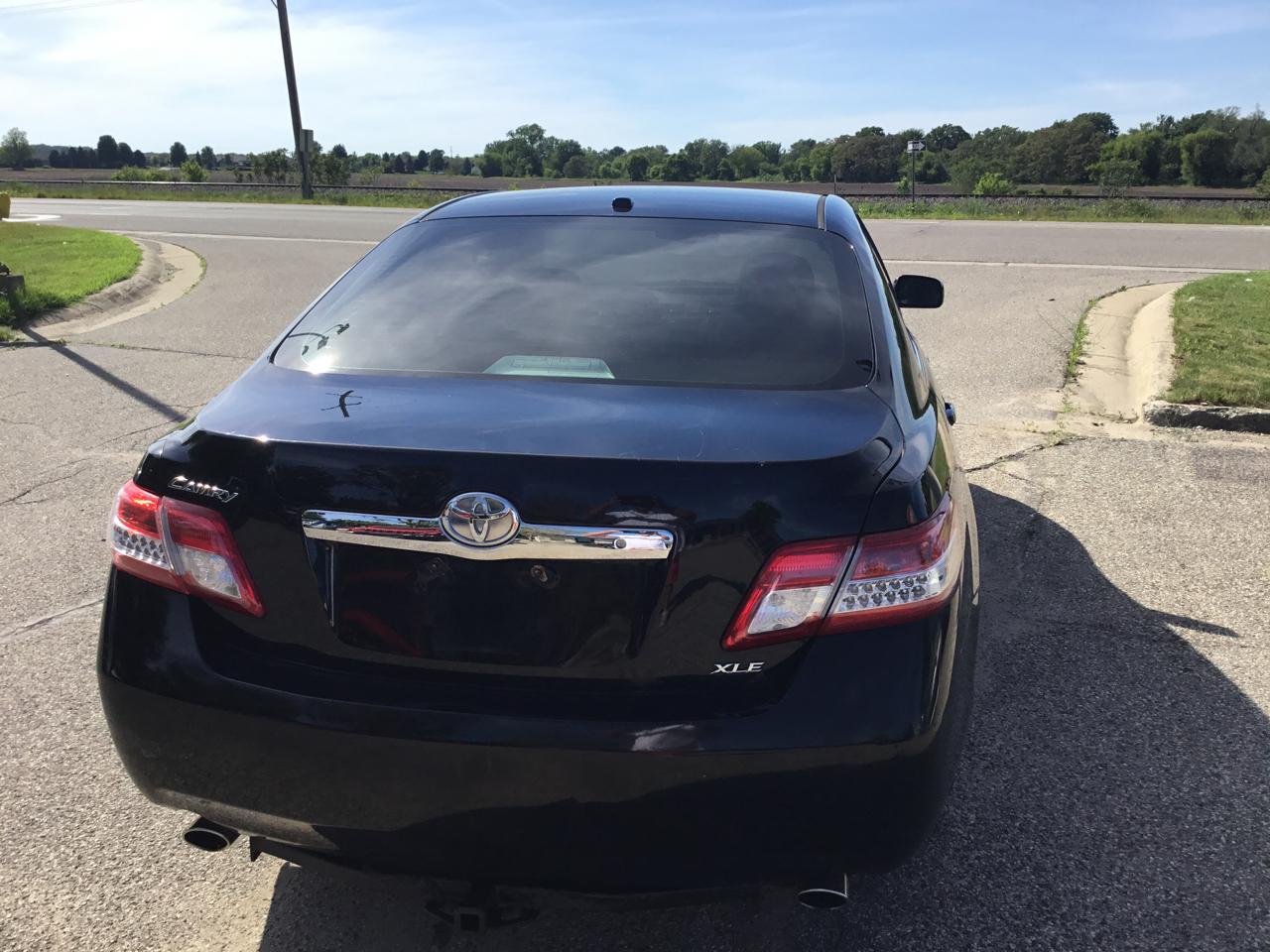 Toyota Camry 4dr Sdn V6 Auto XLE (Natl) 2010