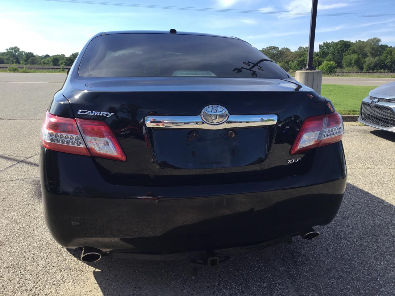 Toyota Camry 4dr Sdn V6 Auto XLE (Natl) 2010