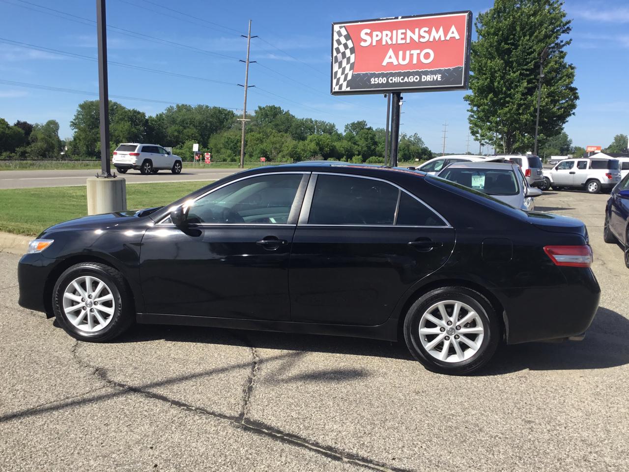 Toyota Camry 4dr Sdn V6 Auto XLE (Natl) 2010