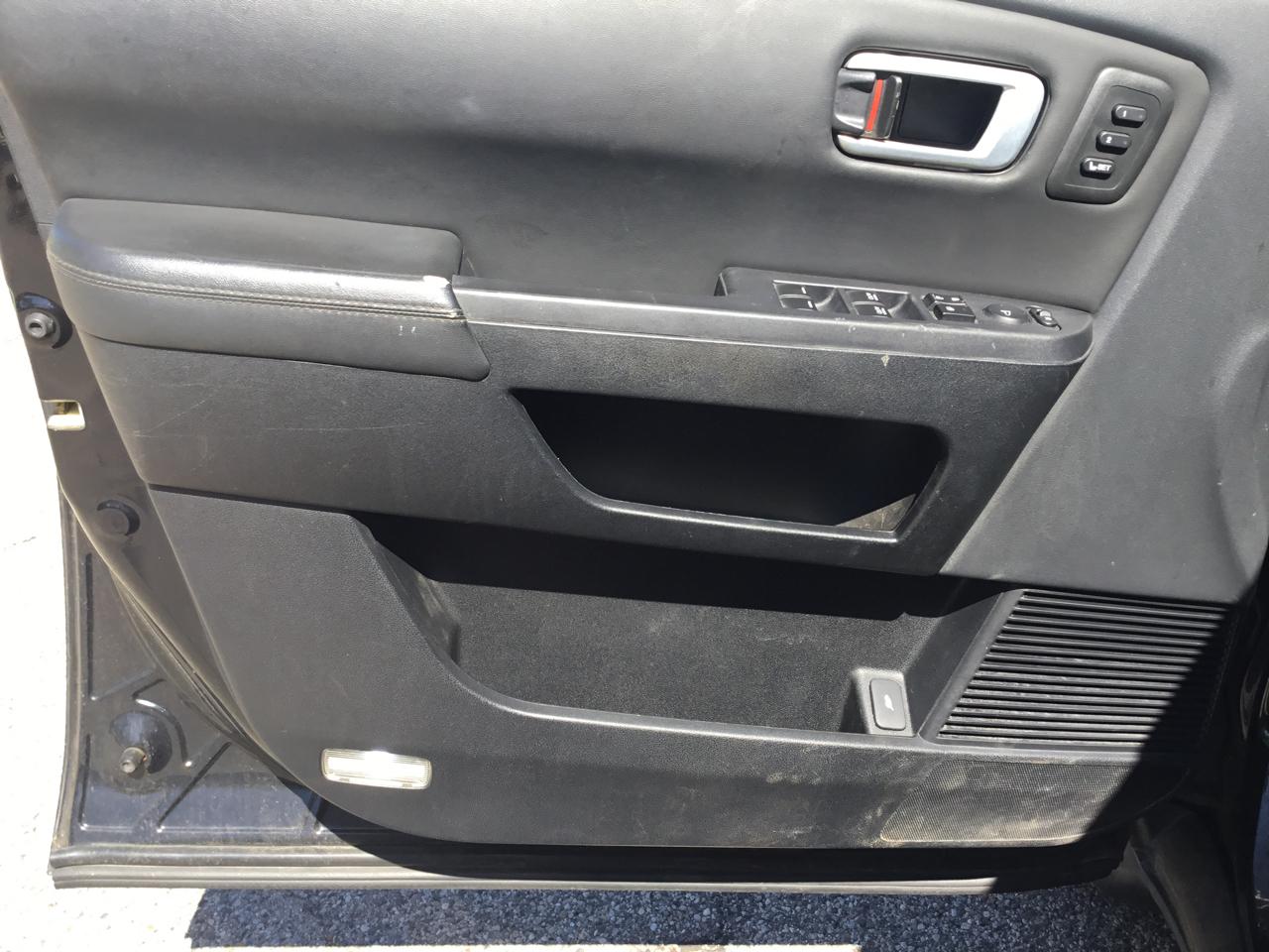 Honda Pilot 4WD 4dr Touring w/RES & Navi 2012