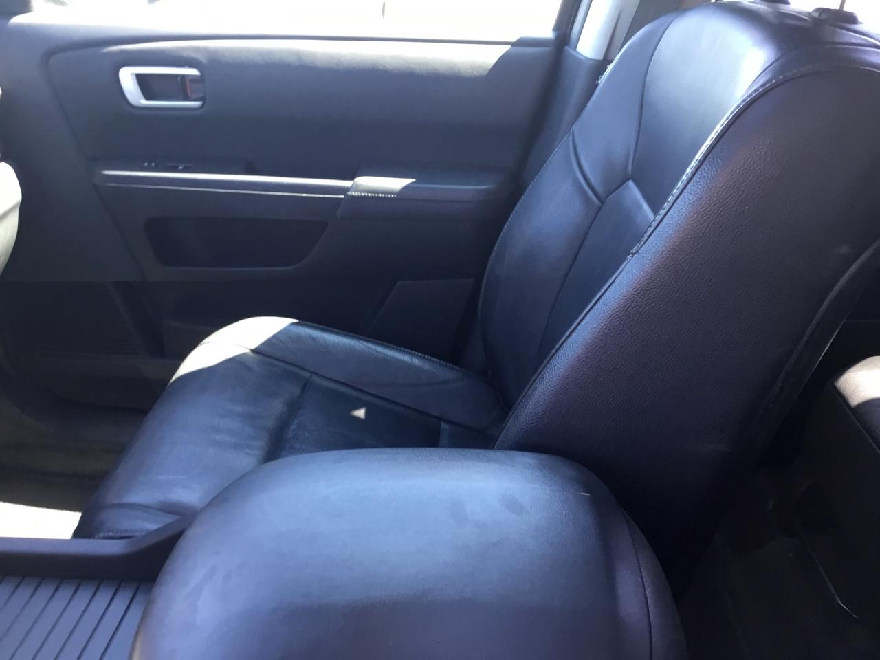Honda Pilot 4WD 4dr Touring w/RES & Navi 2012