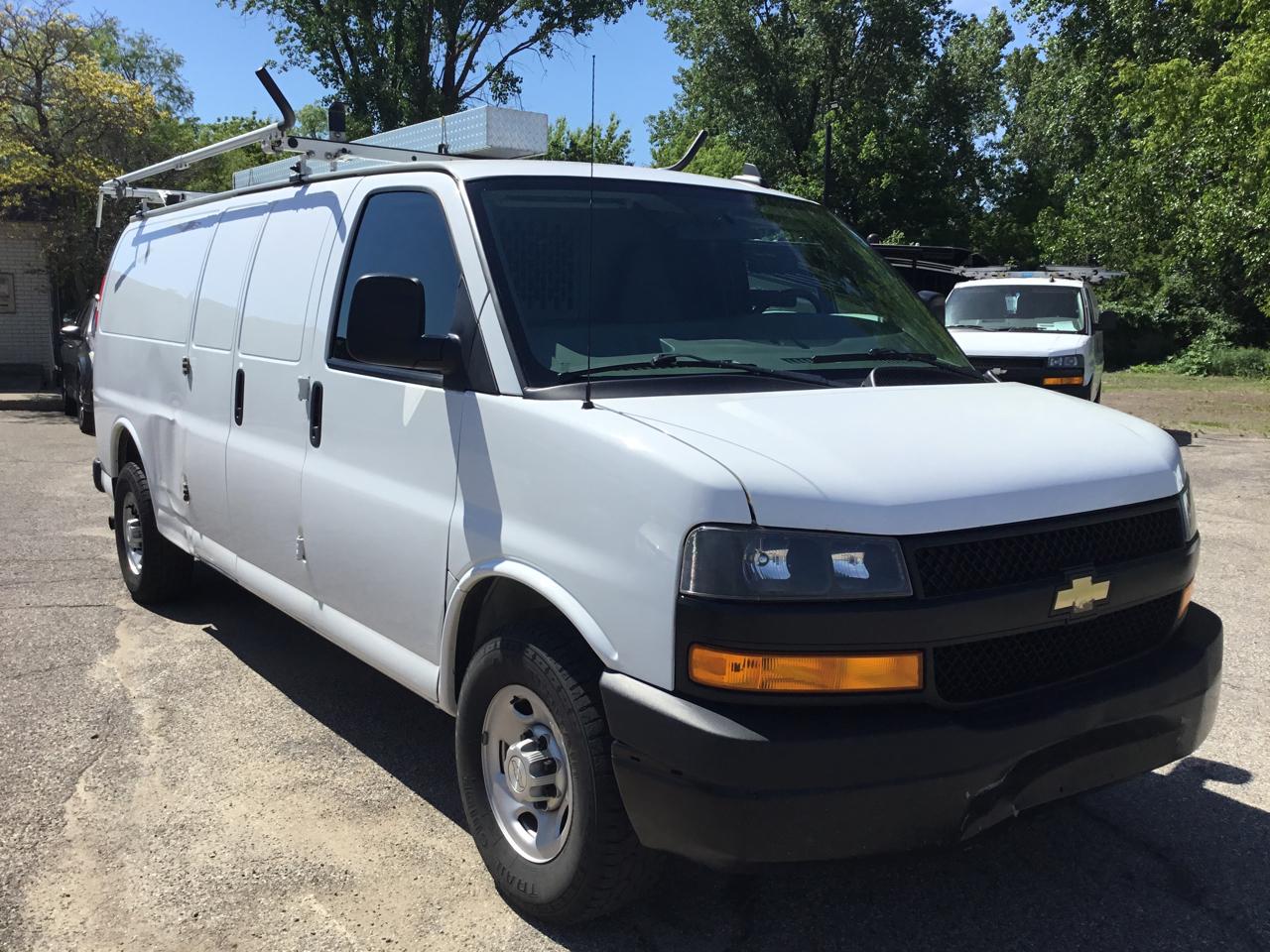 Chevrolet Express Cargo Van RWD 3500 155" 2019