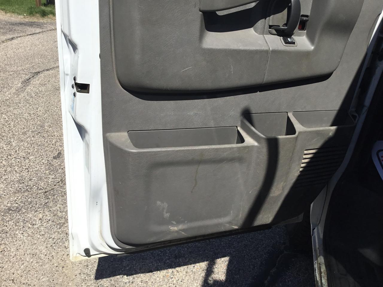 Chevrolet Express Cargo Van RWD 3500 155" 2019