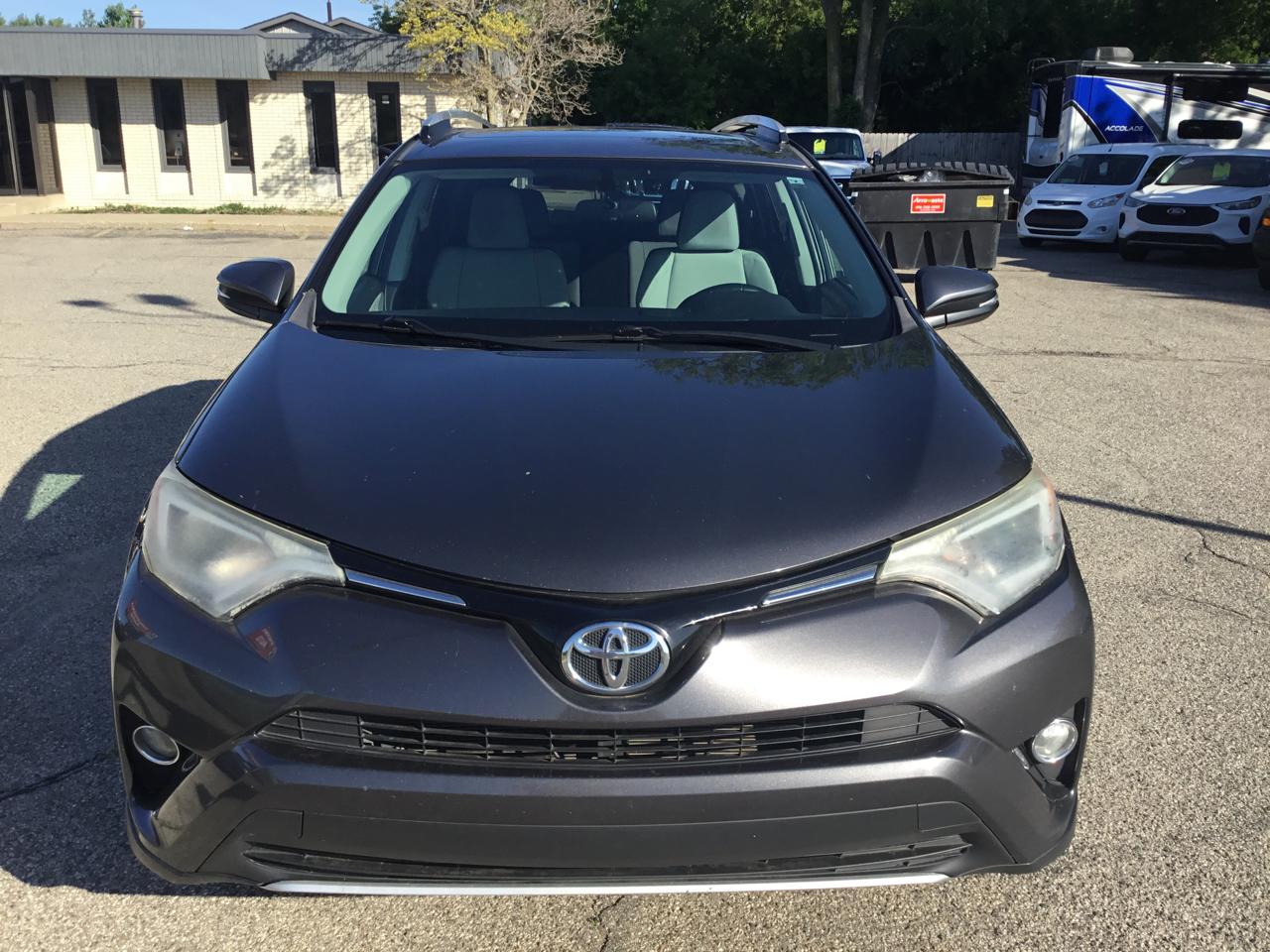 Toyota RAV4 AWD 4dr XLE (Natl) 2016