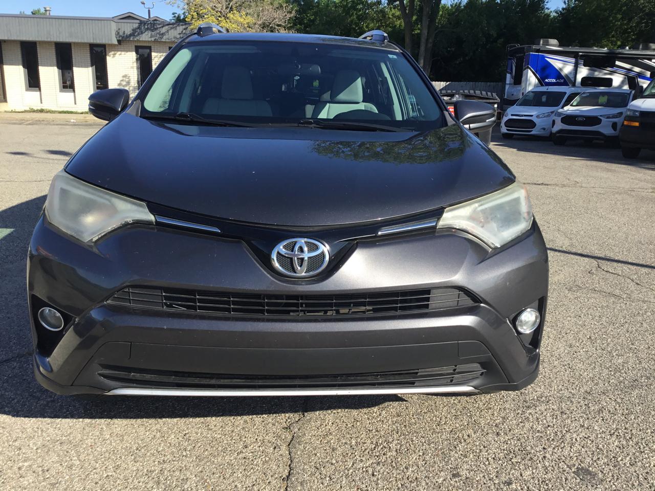 Toyota RAV4 AWD 4dr XLE (Natl) 2016