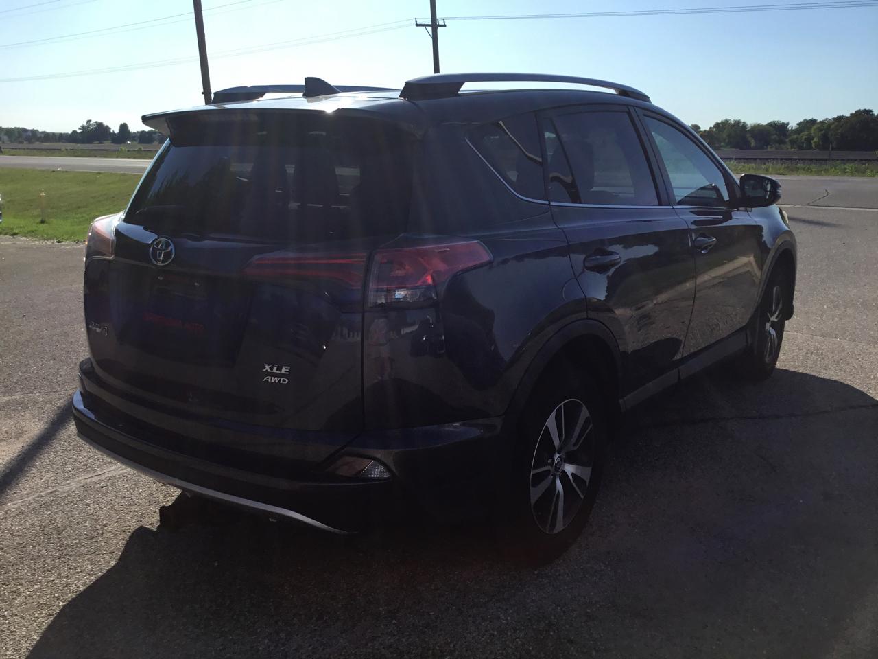 Toyota RAV4 AWD 4dr XLE (Natl) 2016