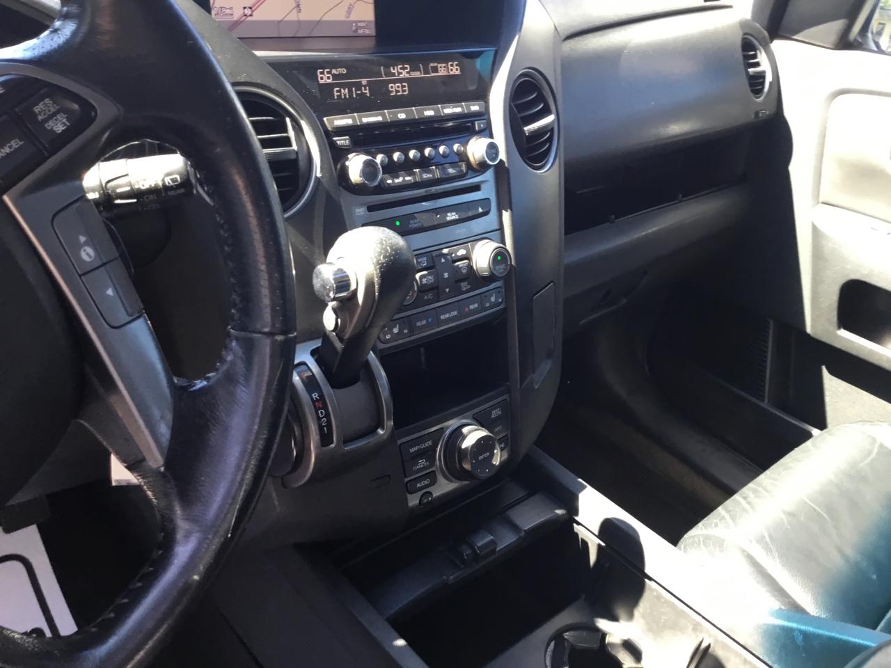 Honda Pilot 4WD 4dr Touring w/RES & Navi 2013