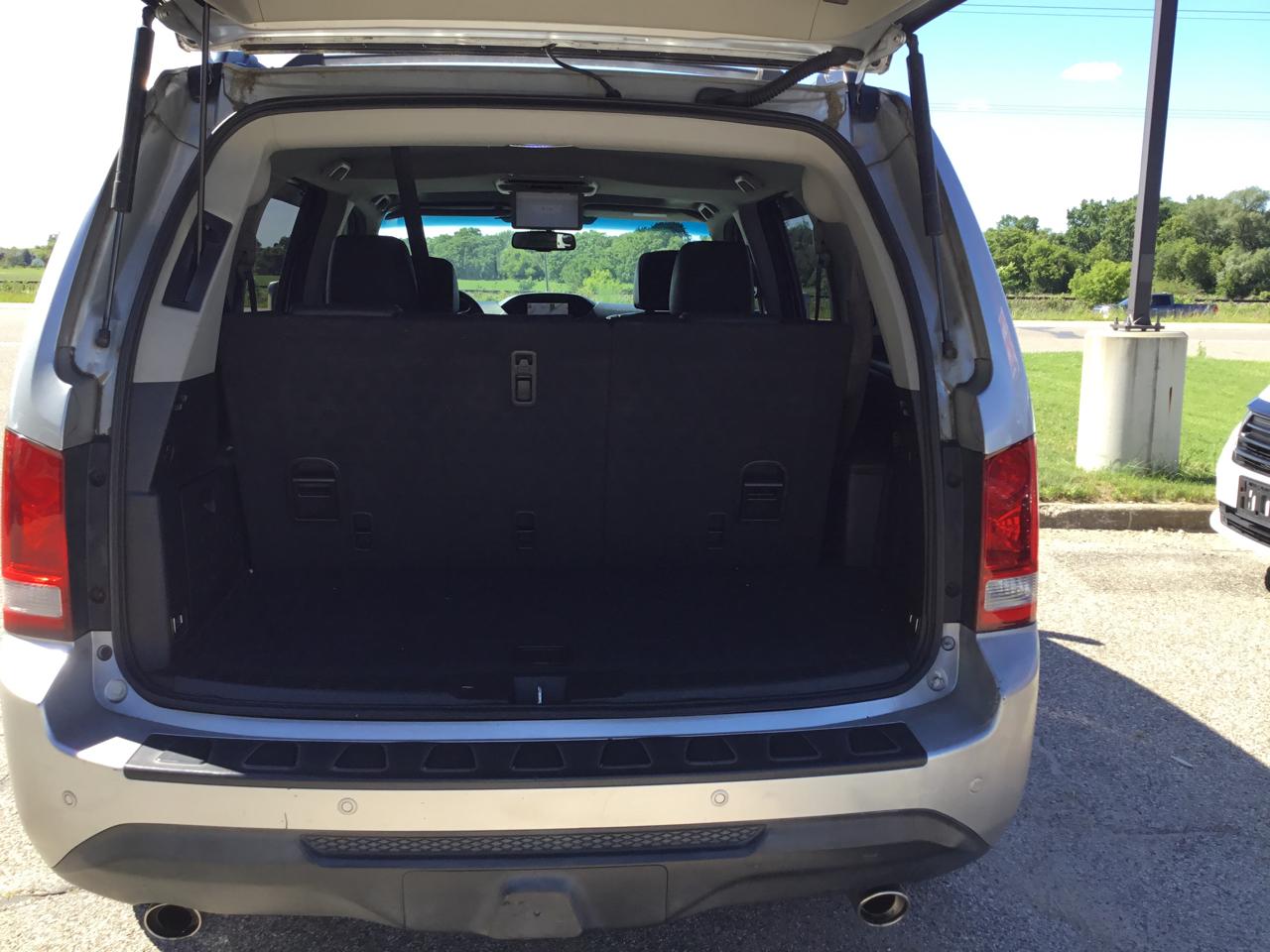 Honda Pilot 4WD 4dr Touring w/RES & Navi 2013