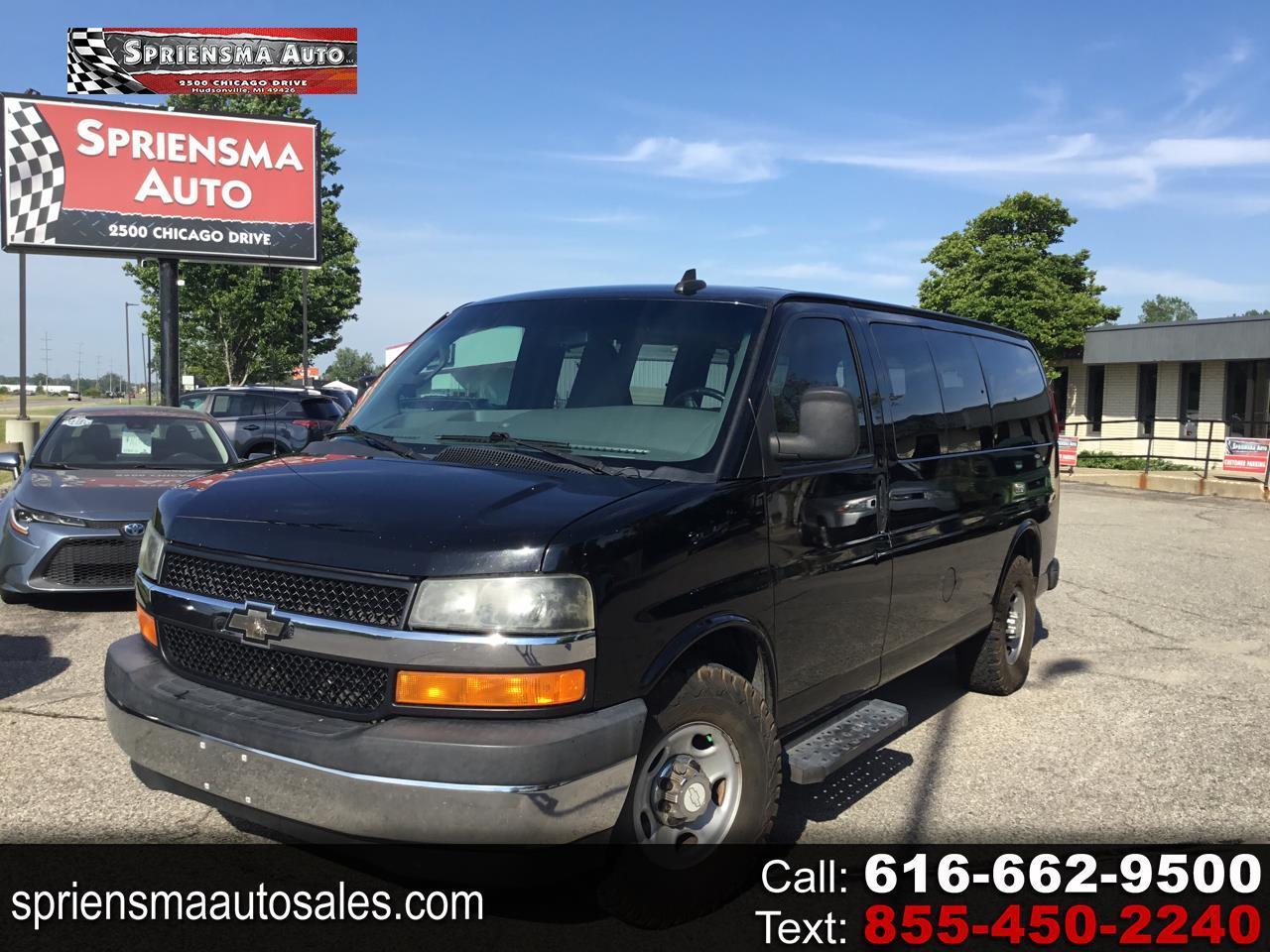 2017 Chevrolet Express Passenger RWD 2500 135" LT