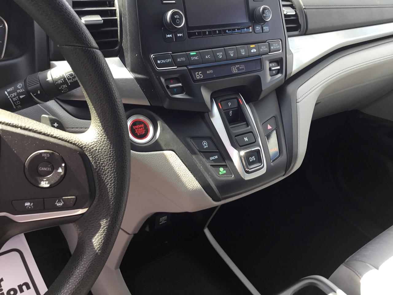 Honda Odyssey LX Auto 2022