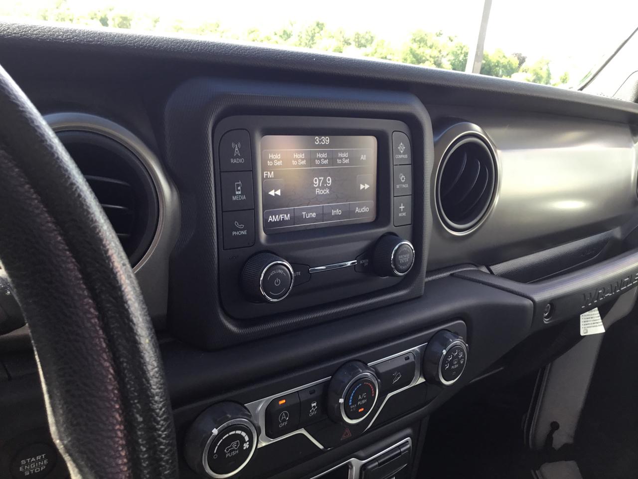 Jeep Wrangler Sport 4x4 2018