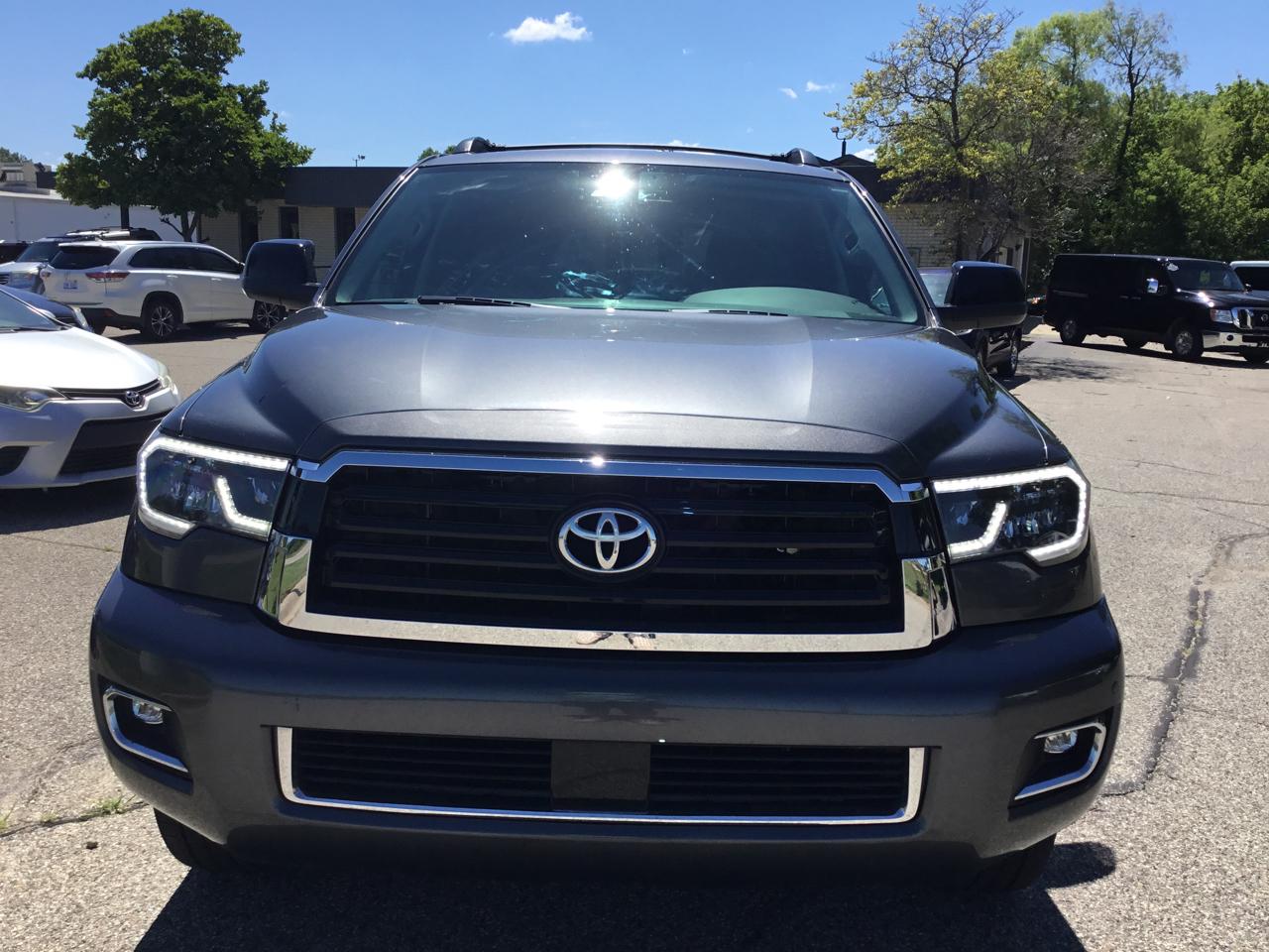 Toyota Sequoia TRD Sport 4WD (Natl) 2019