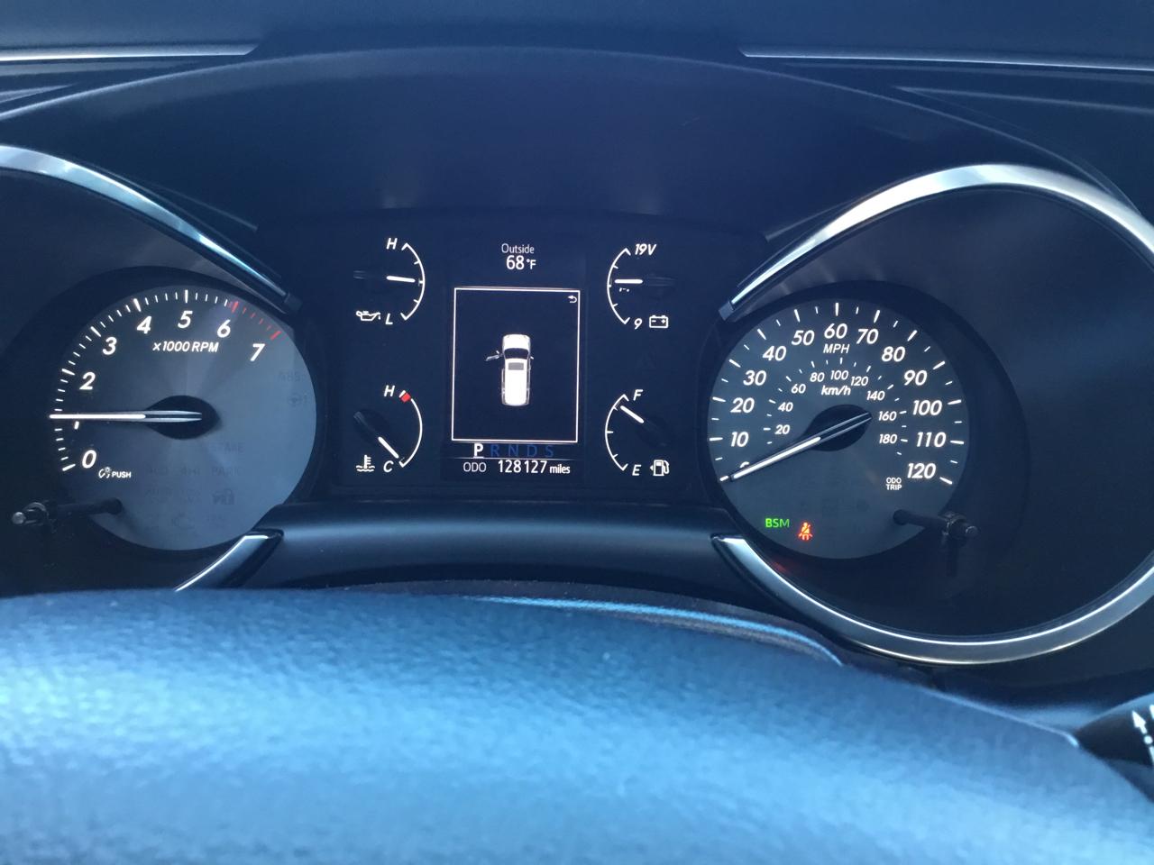 Toyota Sequoia TRD Sport 4WD (Natl) 2019