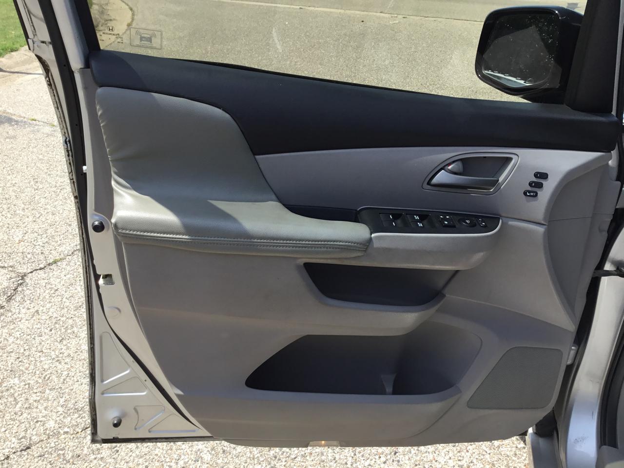 Honda Odyssey 5dr Touring 2012