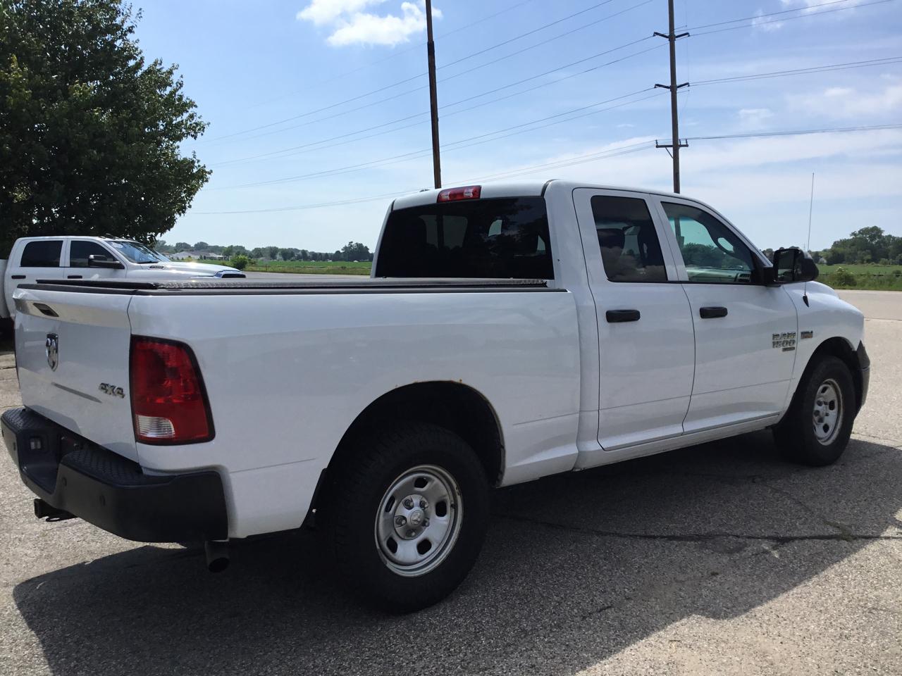 RAM 1500 Classic Tradesman 4x4 Quad Cab 6'4" Box 2020