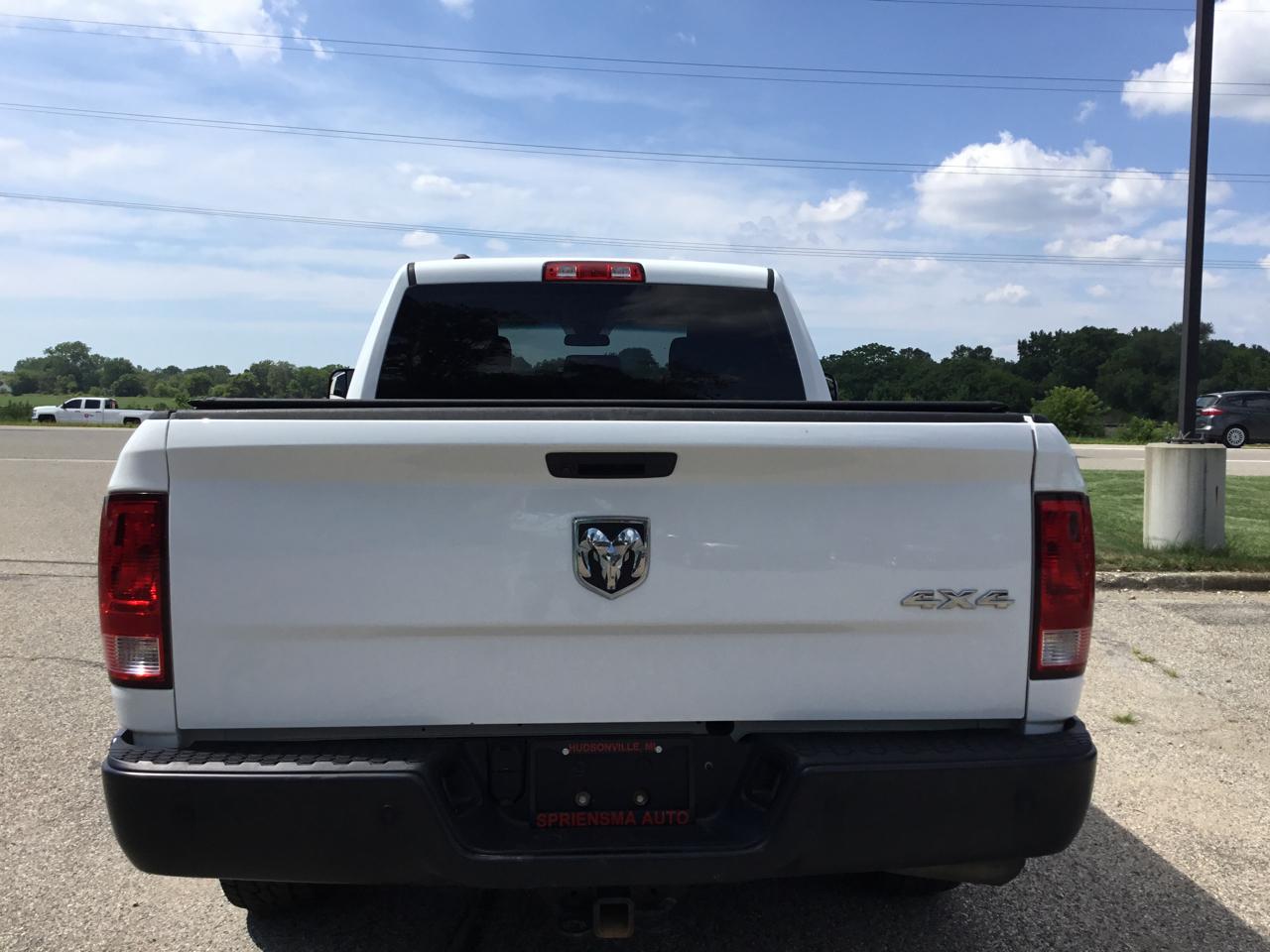 RAM 1500 Classic Tradesman 4x4 Quad Cab 6'4" Box 2020