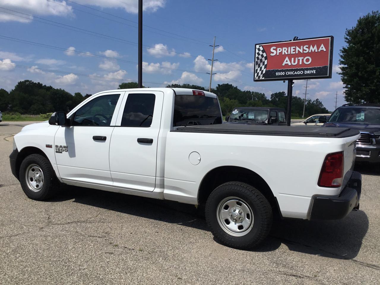 RAM 1500 Classic Tradesman 4x4 Quad Cab 6'4" Box 2020
