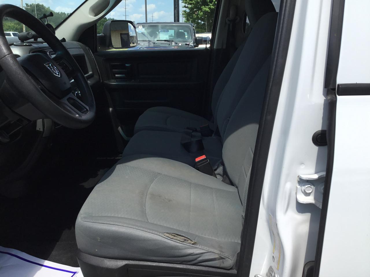 RAM 1500 Classic Tradesman 4x4 Quad Cab 6'4" Box 2020