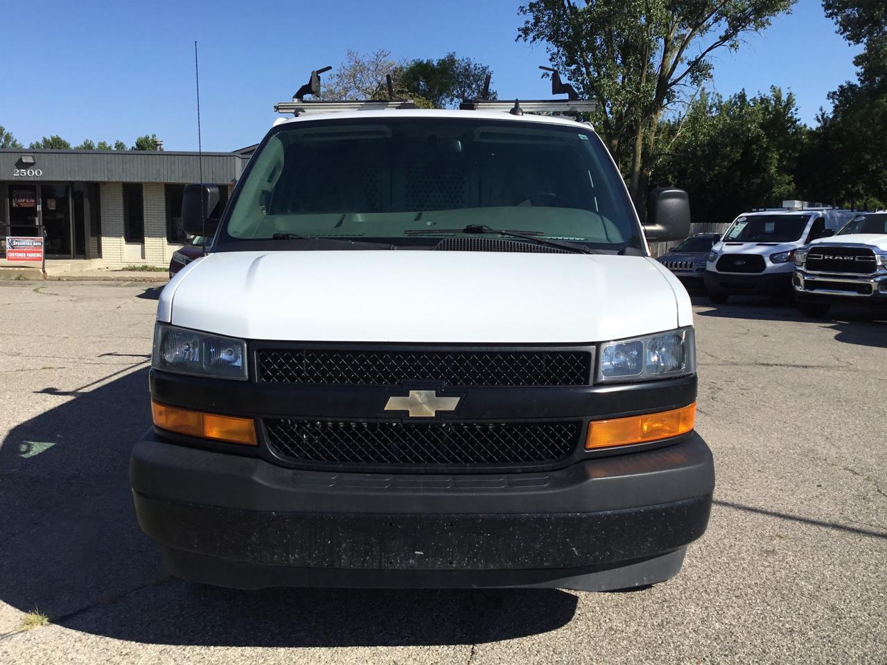 Chevrolet Express Cargo Van RWD 2500 135" 2020