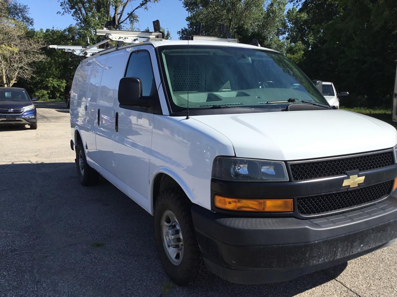 Chevrolet Express Cargo Van RWD 2500 135" 2020