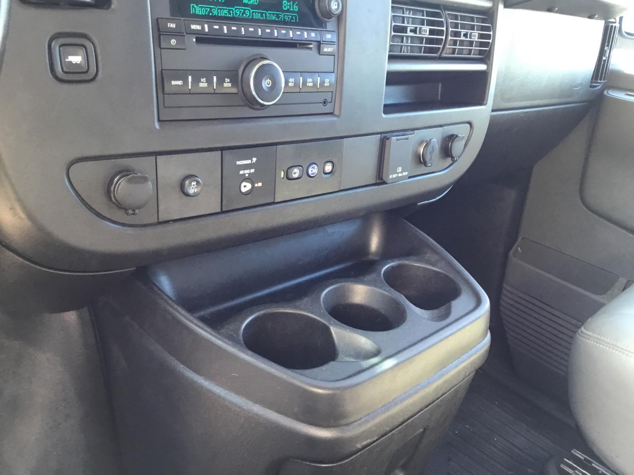 Chevrolet Express Cargo Van RWD 2500 135" 2020