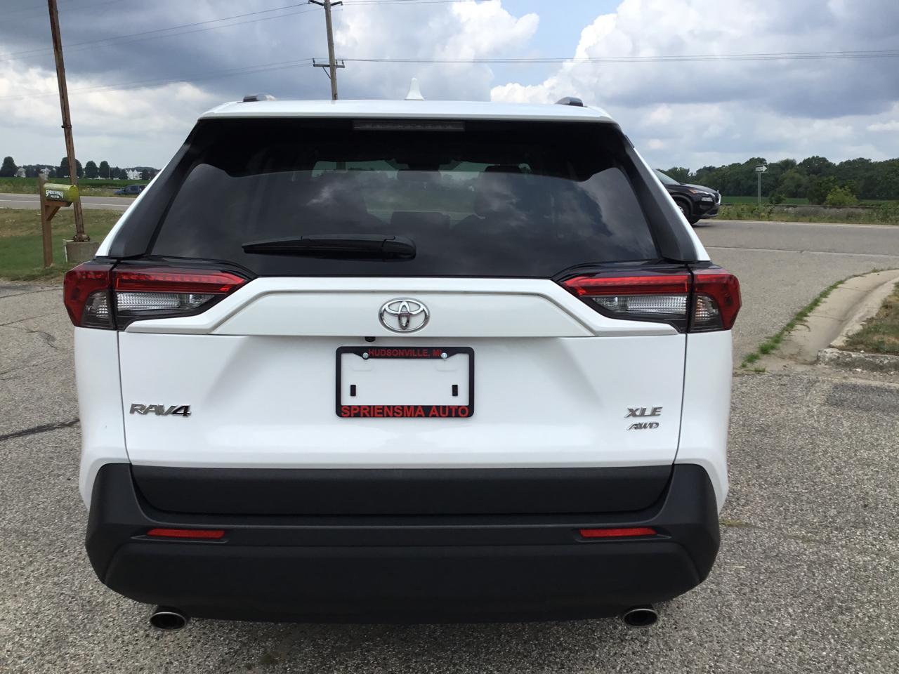 Toyota RAV4 XLE AWD (Natl) 2025