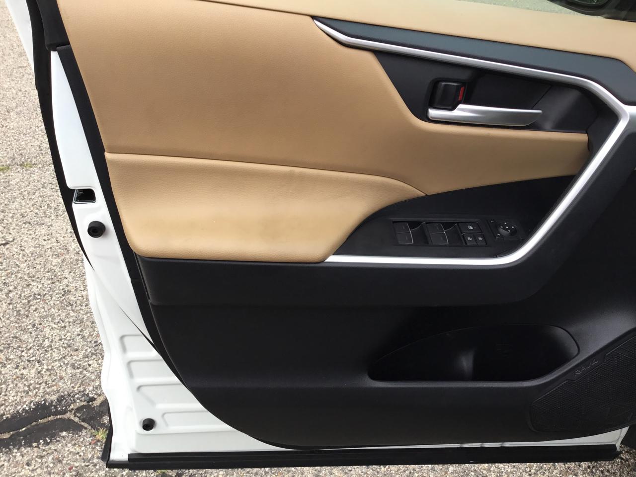 Toyota RAV4 XLE AWD (Natl) 2025