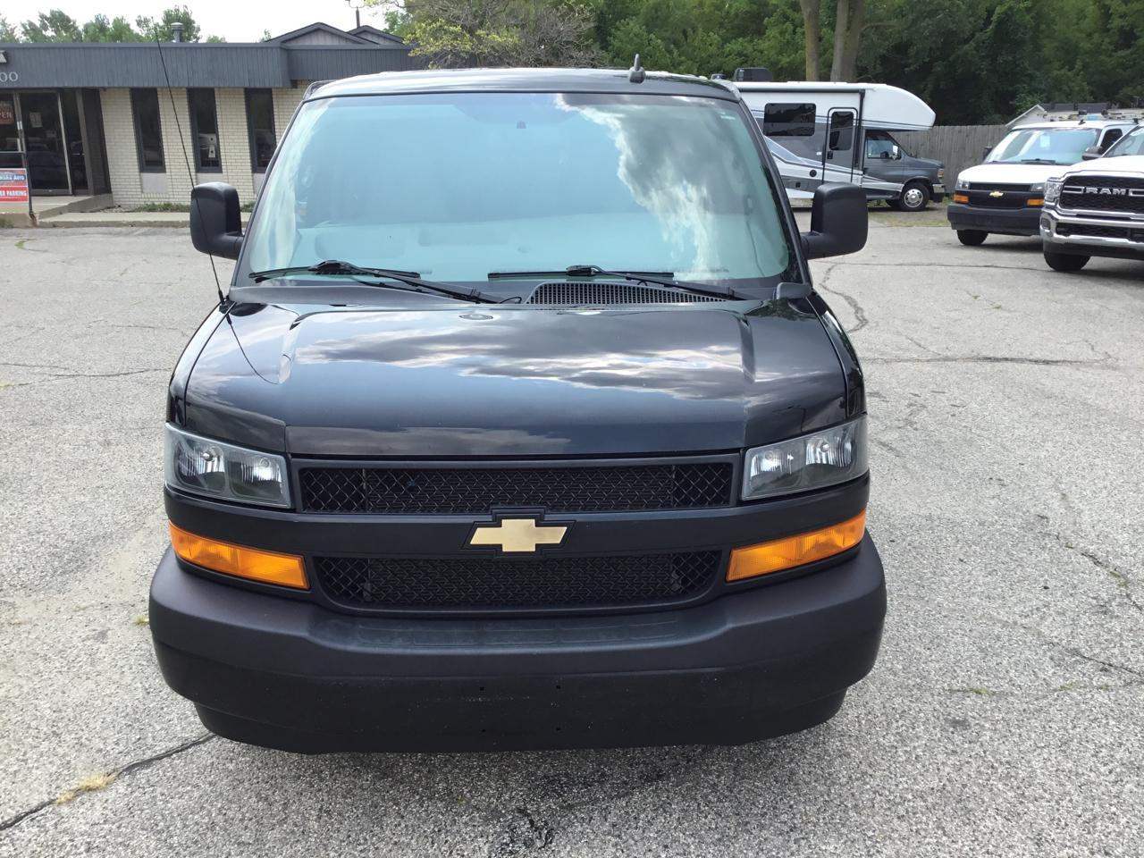 Chevrolet Express Cargo Van RWD 2500 135" 2021